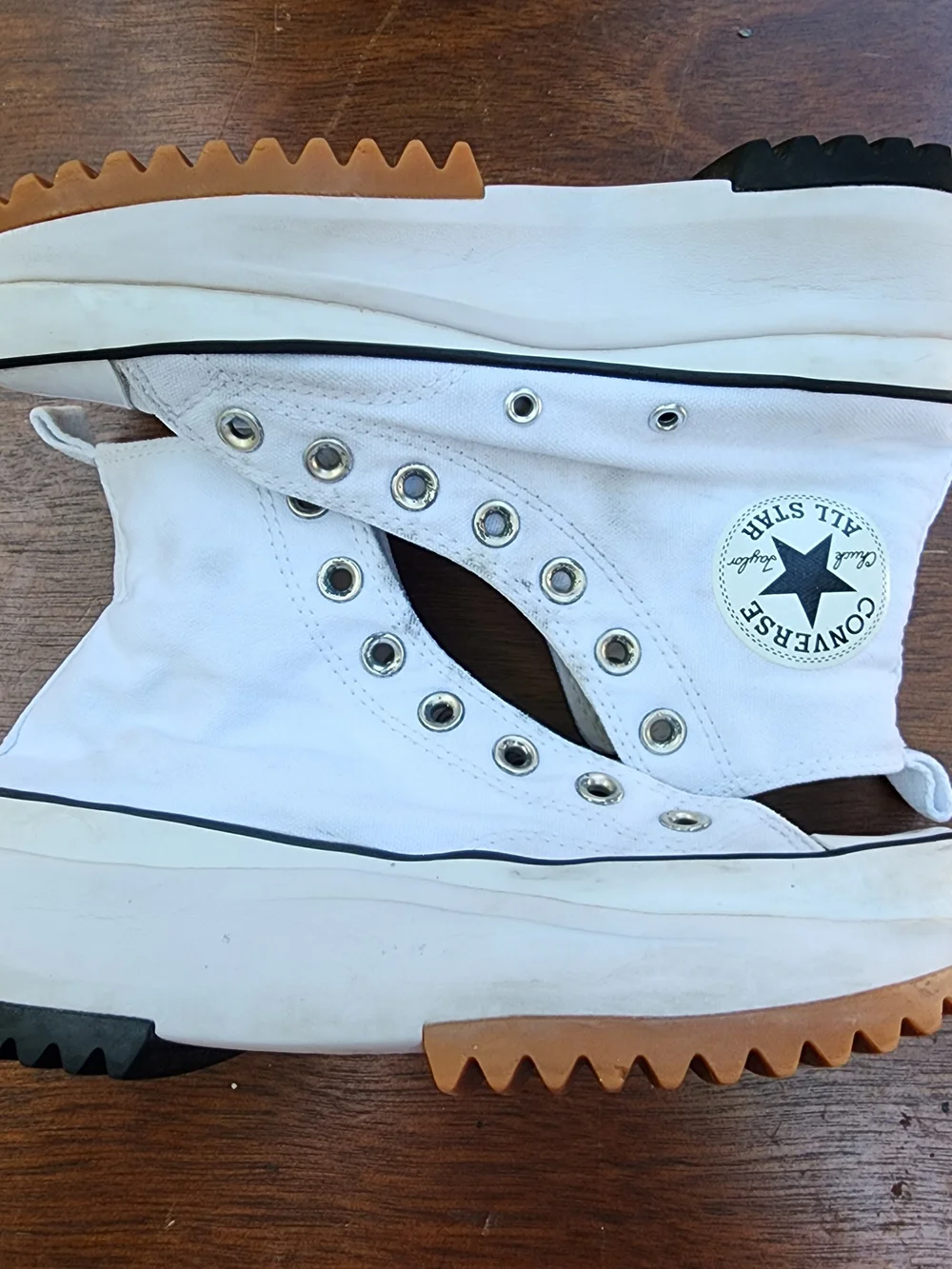 Converse Run Star Hike High Top White Black Platform Lug Sole Sneakers 5.5